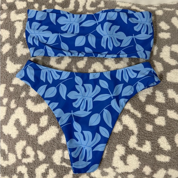 Bikini 👙 Set - Picture 3 of 3